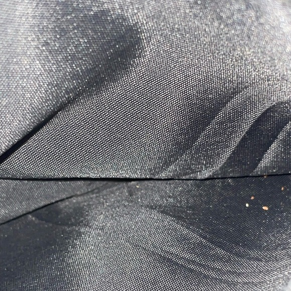 Perlina Elegant Black Leather Purse - Picture 5 of 8